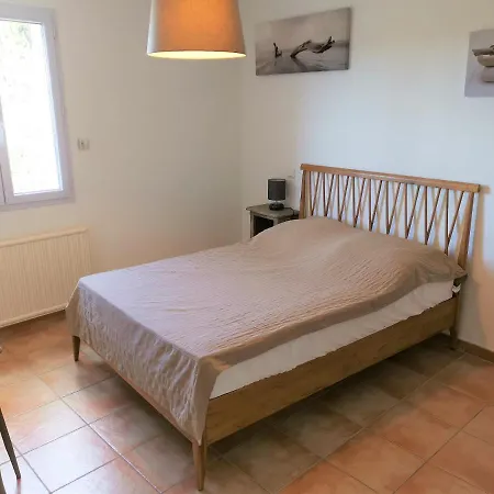 Le Vieil Olivier 5 Apartamento Cornillon